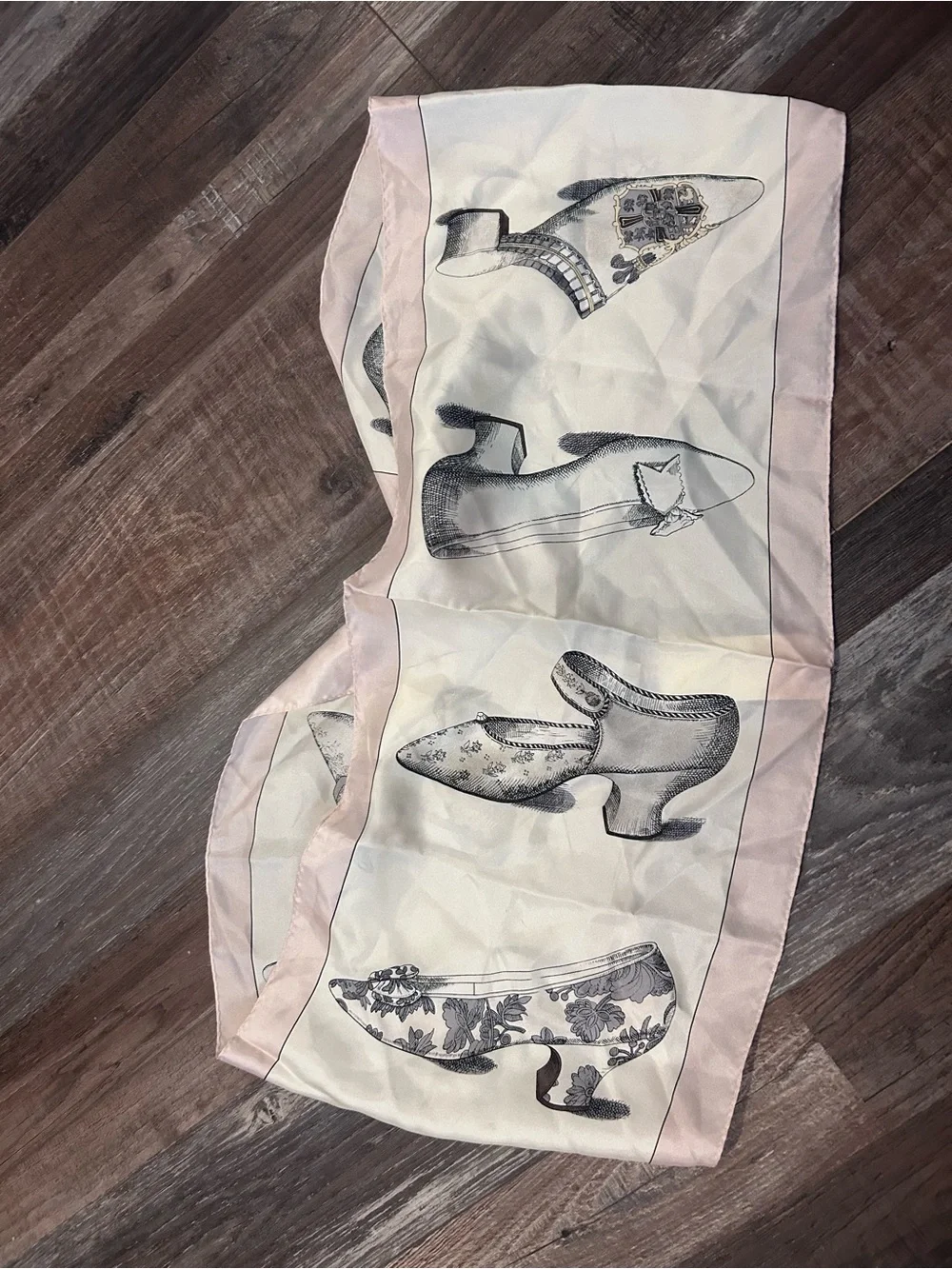 Casual Corner silk scarf w/Victorian shoes 10x52 old new stock 70